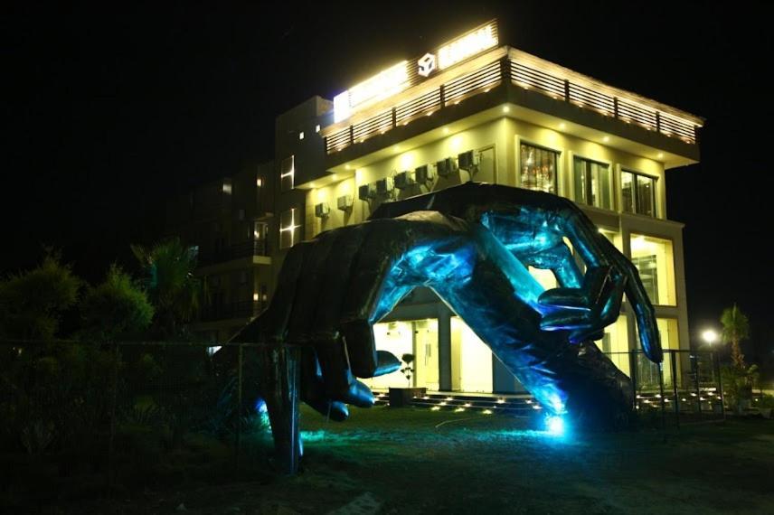 Anandan Citrine Hotel Vrindāvan Exterior photo