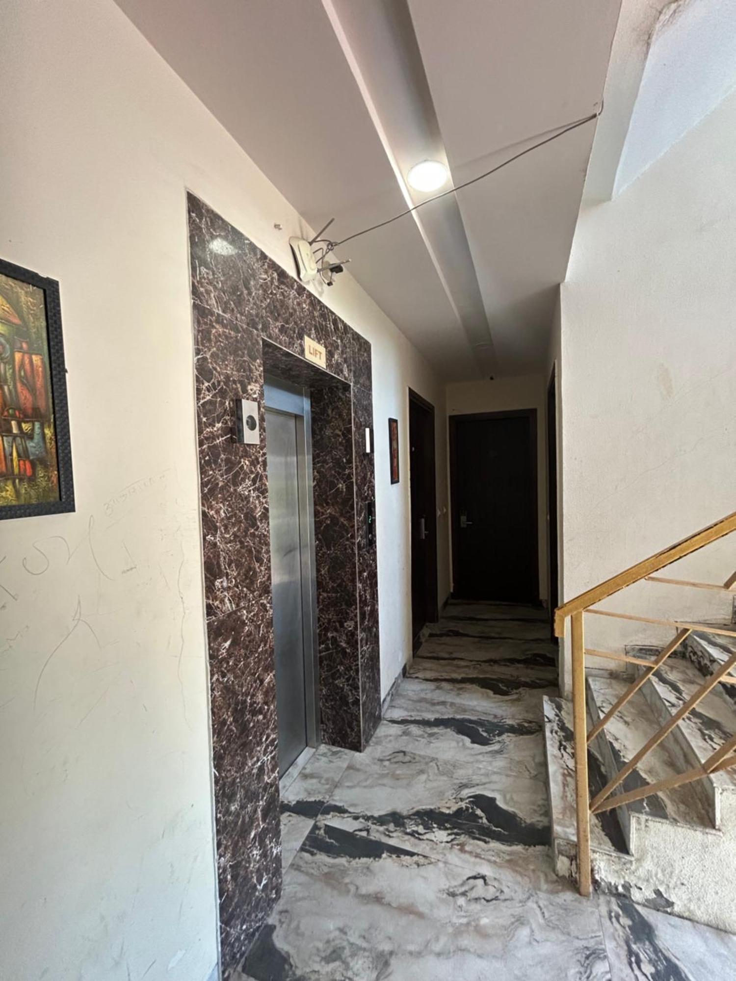 Anandan Citrine Hotel Vrindāvan Exterior photo
